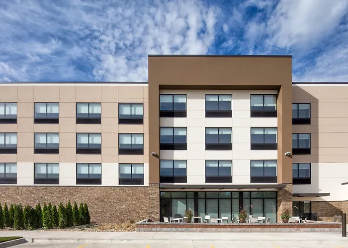 Express East - Riverfront By Ihg 3*