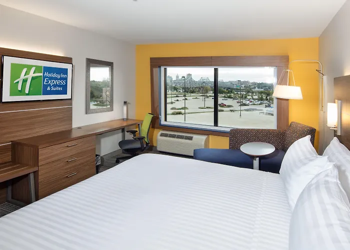 Express East - Riverfront By Ihg Hotel Peoria