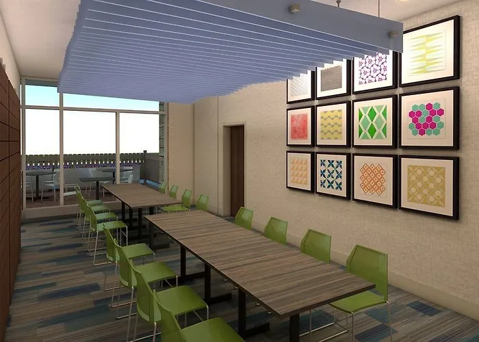 Hotel Express East - Riverfront By Ihg Peoria