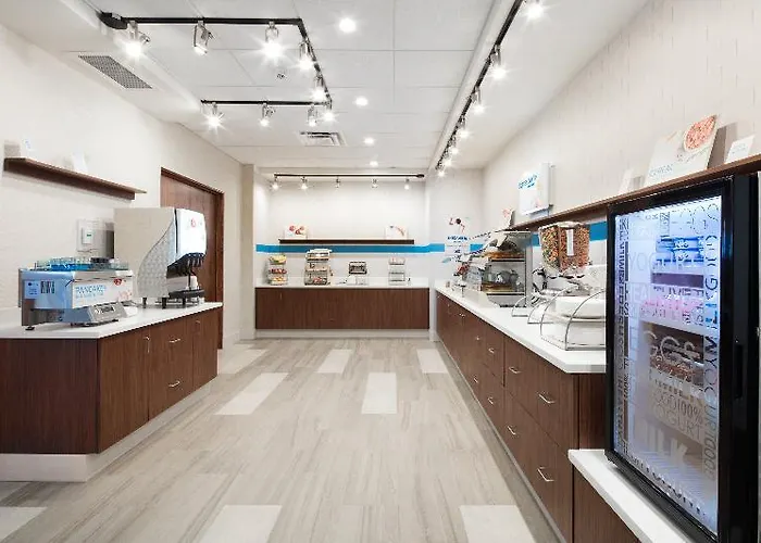 Express East - Riverfront By Ihg Peoria